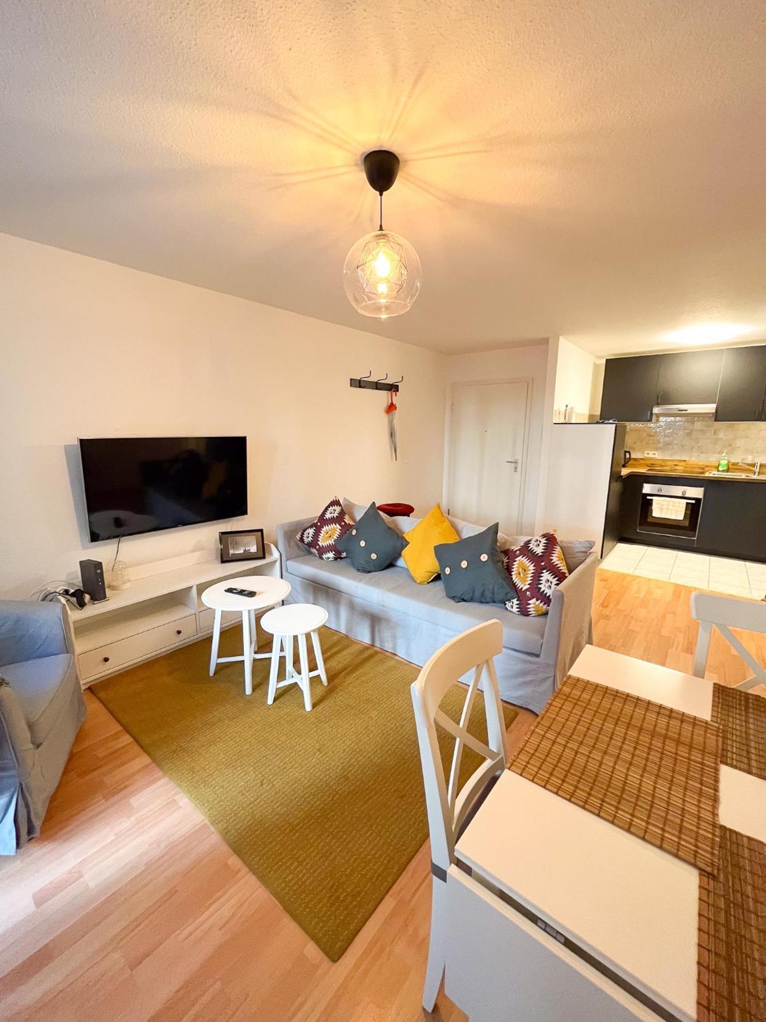 2 Zimmer City Apartment Mit Terrasse Und Tiefgaragenstellplatz In Zentrum Von Лейпциг Экстерьер фото